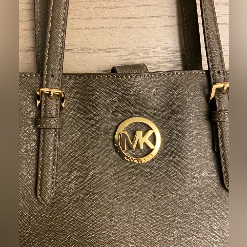 Michael Kors Jet Set Bag Olive Green Signature Tote Saffiano Leather - Picture 4 of 13